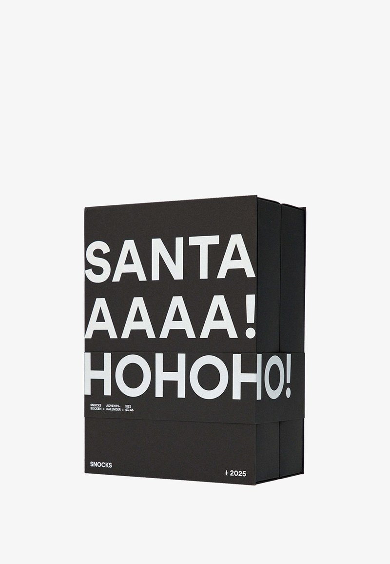 Imballaggio in cartone nero con testo bianco audace: "SANTA, AAAAA! HOHOHO!" Include i dettagli del prodotto sul lato. Design semplice, forma rettangolare.