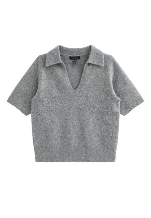 Maglione grigio a maniche corte con scollo a V e colletto. Tessuto morbido con orlo e maniche a coste; design semplice a tinta unita.