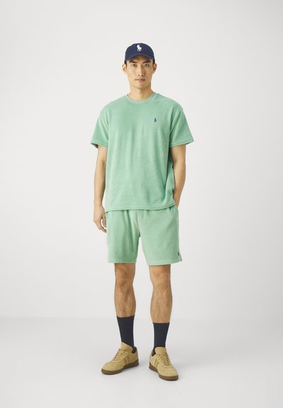 Polo Ralph Lauren TERRY DRAWSTRING SHORT - Treniņtērpa apakšdaļas - celadon