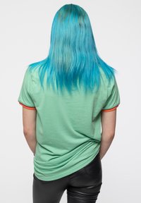 Paradiso Clothing BRITNEY SPEARS RETRO TEXT RINGER - Print T-shirt - green