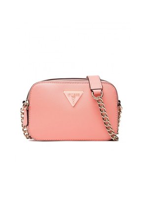Pequeño bolso cruzado sintético rosa con superficie texturizada, correa de cadena dorada y una placa de logo triangular en la parte frontal.