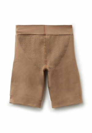 Shorts de sport marron en tissu léger, avec un panneau en maille texturée à l'arrière et une ceinture lisse.