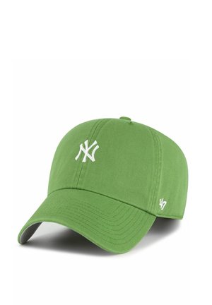 Grüne Baseballkappe mit weißem New York Yankees-Logo auf der Vorderseite und '47 Brand-Logo an der Seite.