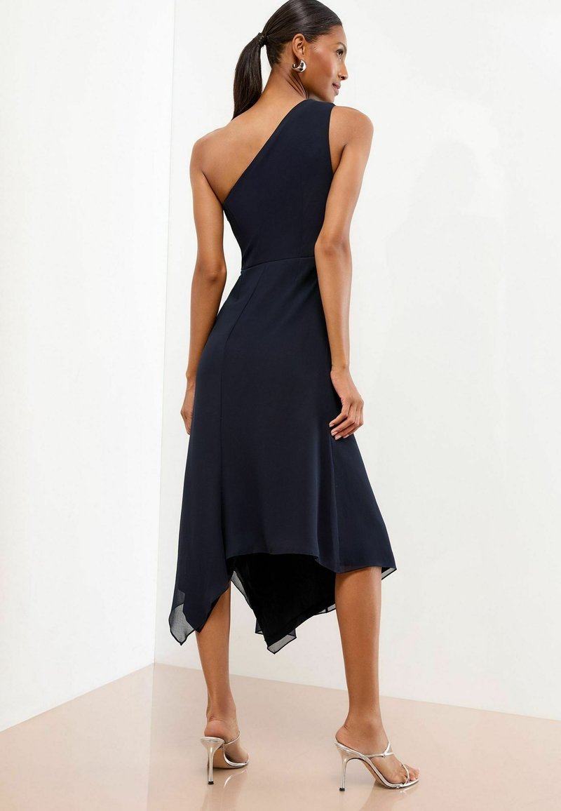strapless open back dress 50s Black & Cream Full Skirt Prom or Party Dress