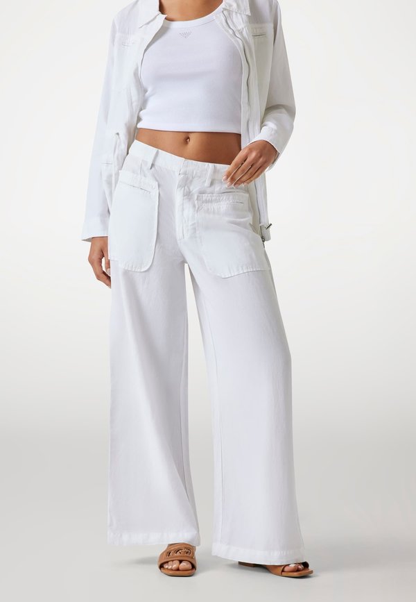 WIDE - Stoffhose - weiß