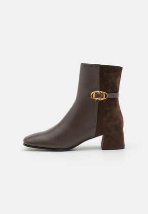 Coccinelle Classic ankle boots - dark brown