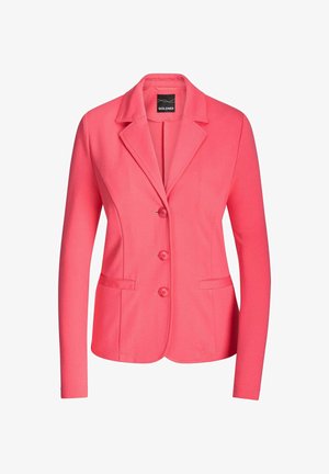 Veste pour femme rose corail cintrée avec trois boutons, revers crantés, manches longues et deux poches avant passepoilées.