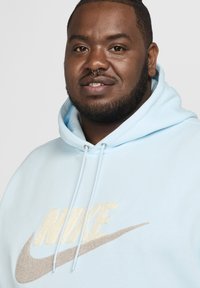 Nike Sportswear M NK CLUB BB PO CHNL FTRA - Sweat à capuche - glacier blue glacier blue