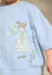 Miniaturna slika 4
