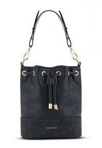 Fekete bőrből készült vödörtáska húzózsinóros zárral, arany díszítésekkel és szarvasbőr aljjal. Állítható pántokkal és "EXPATRIÉ" logóval ellátva.