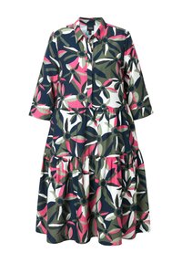 Blommig klänning med krage, trekvarts ärmar och lager av volanger; färgerna inkluderar marinblå, rosa, grön och vit.