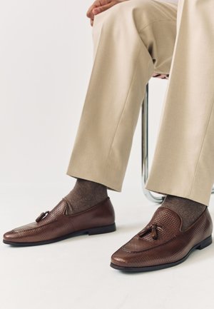 Next, REGULAR FIT - EMBOSSED LOAFERS - Loafers - brown