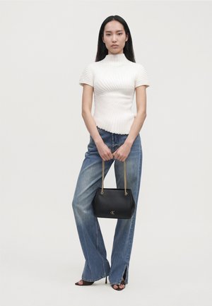 Calvin Klein, CHAIN BAG - Чанта за носене през рамо - black