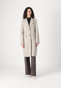 Vero Moda Tall VMFORTUNESARA LONG COAT - Klasszikus kabát - silver mink