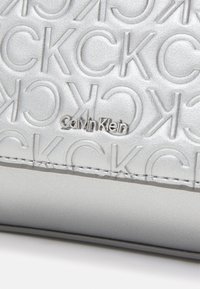 Calvin Klein Torba na ramię