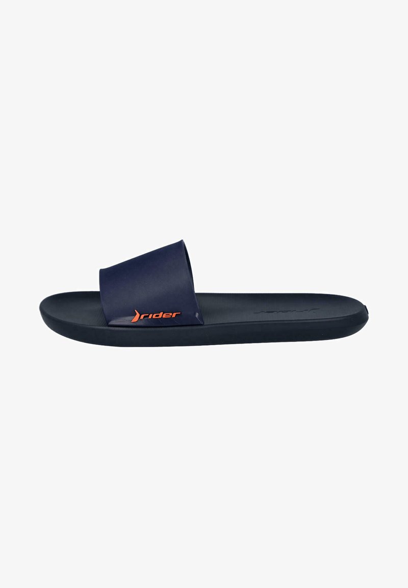 Chancla navy con una cinta ancha y suave, con un logo naranja. Plantilla texturizada y suela curvada para mayor comodidad. Material ligero.