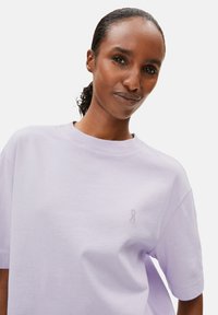 ARMEDANGELS TARJAA - T-Shirt basic - soft lilac
