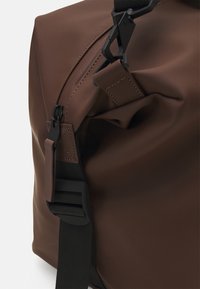 Rains HILO BAG UNISEX - Reiseveske - frame