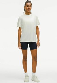 lululemon JERSEY TRAINING - Camiseta básica - bone