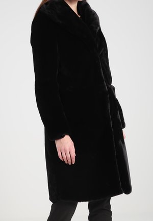 Zimní kabát - black