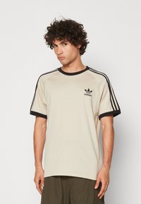 adidas Originals ADICOLOR CLASSICS 3-STRIPES - Marškinėliai su spaudiniu - beige