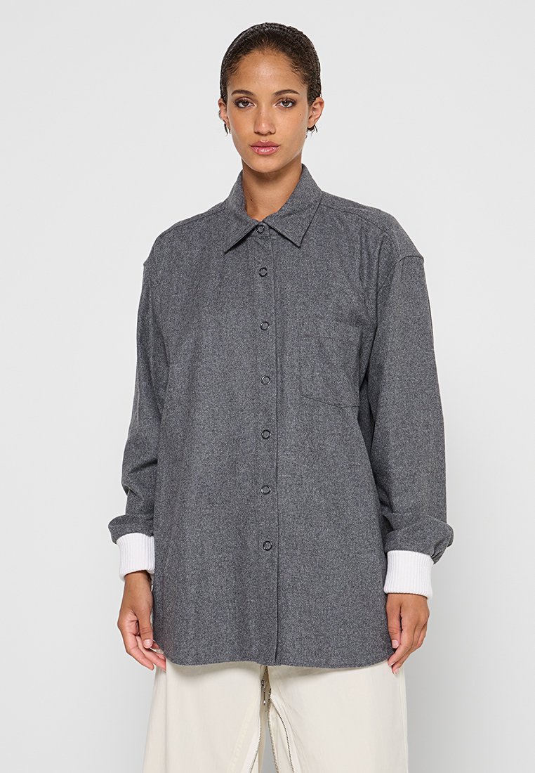 CLAUDIE PIERLOT Overhemdblouse grijs