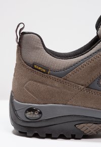 Jack Wolfskin Trekingové boty - light green
