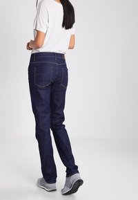 G-STAR Vaqueros rectos - rinsed denim