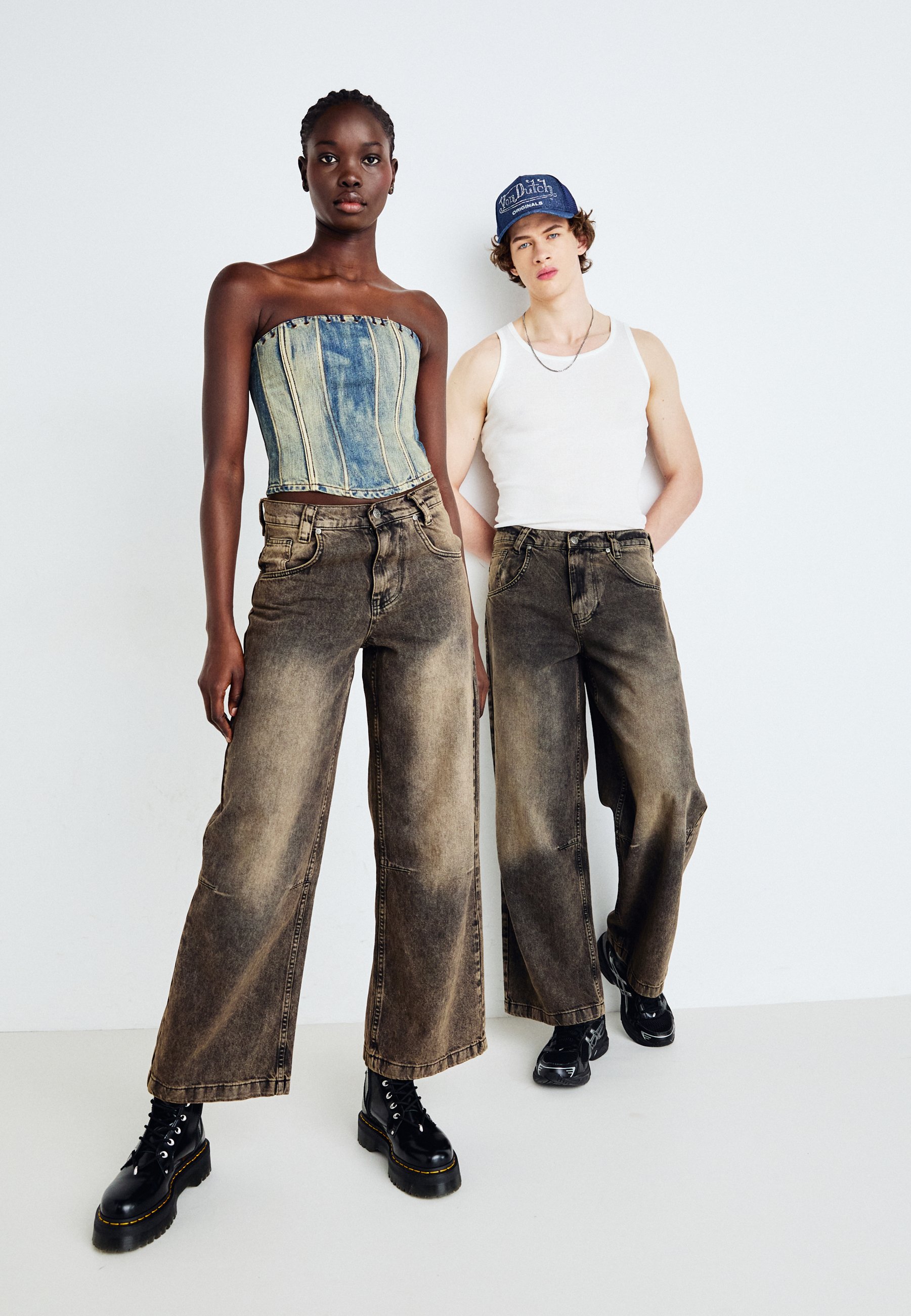 Jaded London BROWN ACID WASH COLOSSUS UNISEX - Loose Jeans
