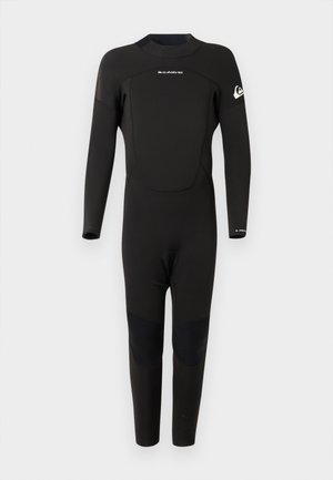 Schwarzer, ganzkörperlicher Neoprenanzug mit langen Ärmeln, Quiksilver-Logos auf der Brust und am linken Arm, entworfen für Wassersport.