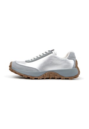 Camper, Sneaker Drift Trail
 - Zapatillas - silver-coloured