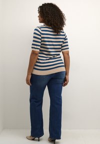 Kaffe Curve MAJI SHORT SLEEVES  - Trükipildiga T-särk - smoke gray legion/blue stripe