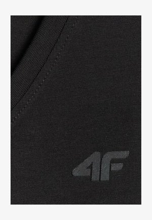 4F, - T-shirt basic
