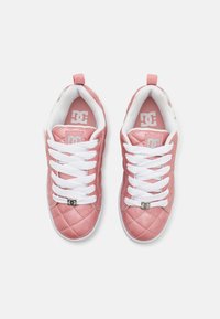 DC Shoes COURT GRAFFIK - Tossud - pink/silver