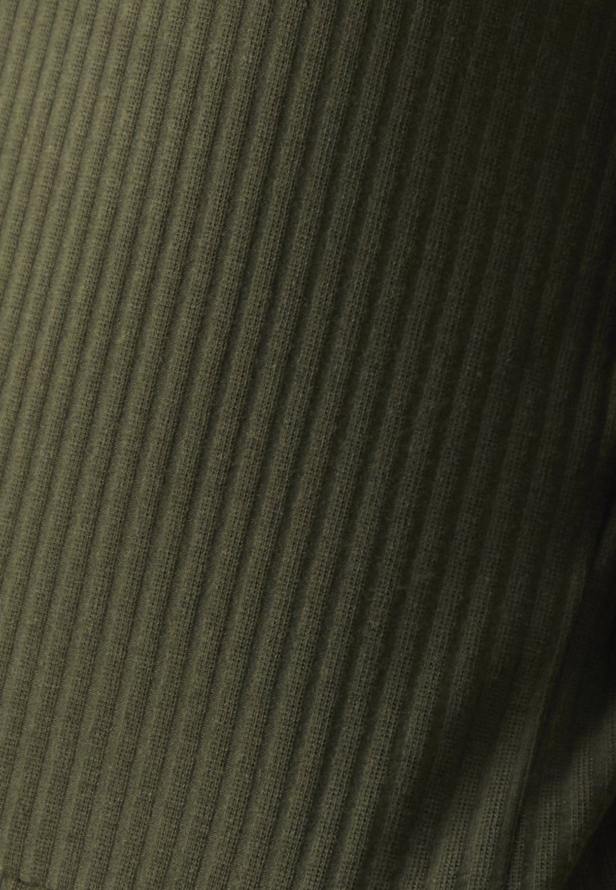 ONLNELLA HIGHNECK