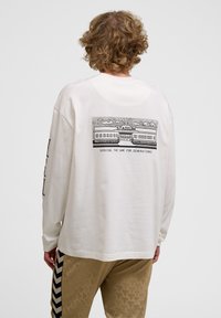 Hummel - LOOSE STADIUM - Long sleeved top - tofu Thumbnail Image 1