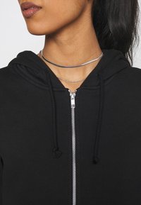 Monki Felpa con zip - black