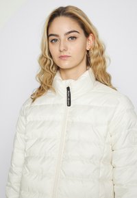 Pepe Jeans FANNY - Casaco de inverno - natural