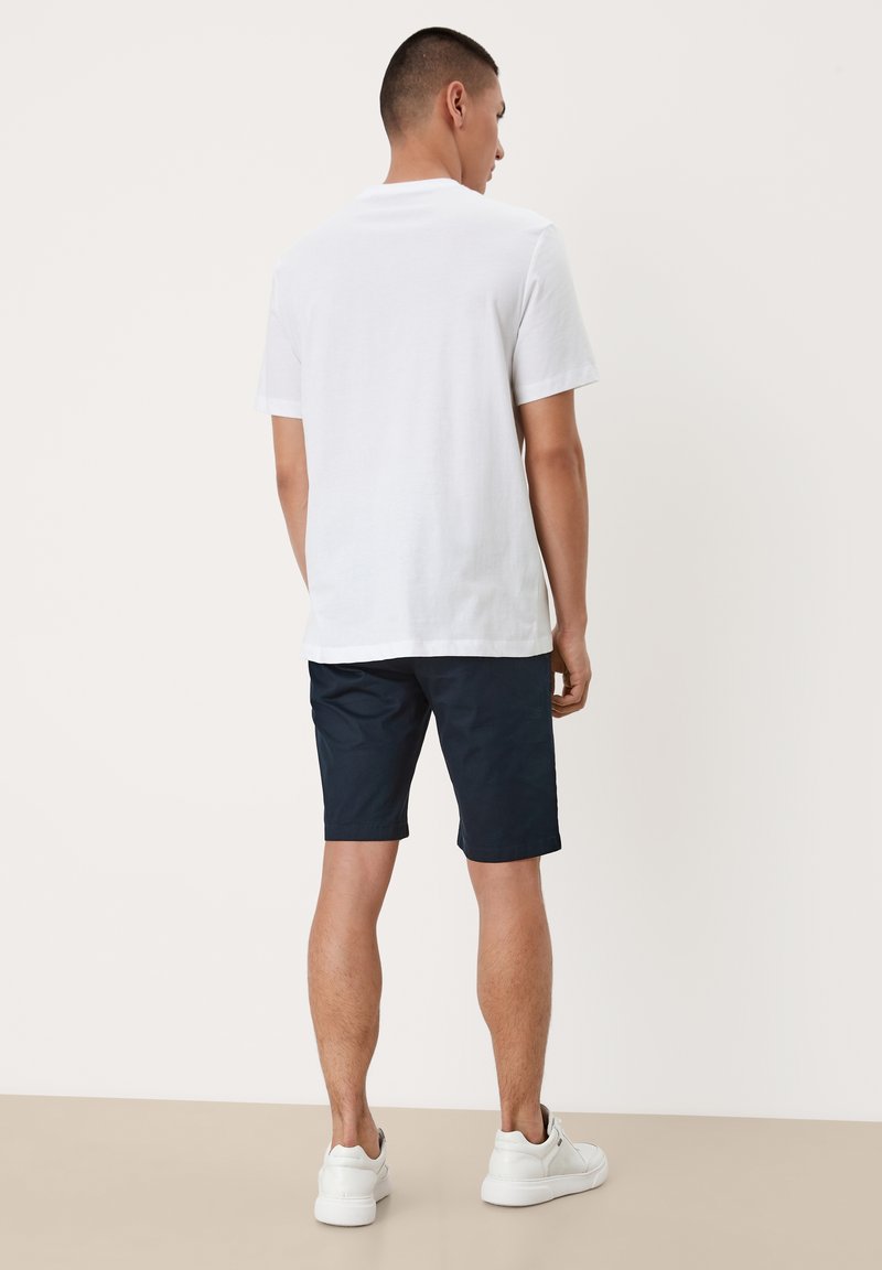Herren T-Shirts basic | s.Oliver À IMPRIMÉ LOGO T-Shirt basic white/weiß - GG04683 Herren T-Shirts basic | s.Oliver À IMPRIMÉ LOGO T-Shirt basic white/weiß - GG04683