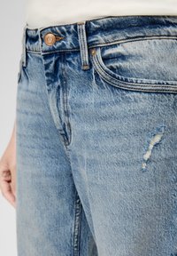 s.Oliver MIT WASCHUNG - Jean droit - hellblau