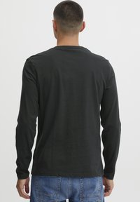Blend BHLongsleeve - Pikkade varrukatega topp - black