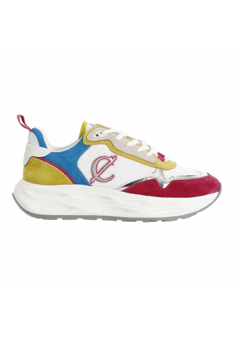 Buntfarbener Sneaker aus Wildleder und Leder in Weiß, Blau, Gelb und Rot. Runde Zehenpartie und strukturierte weiße Sohle.