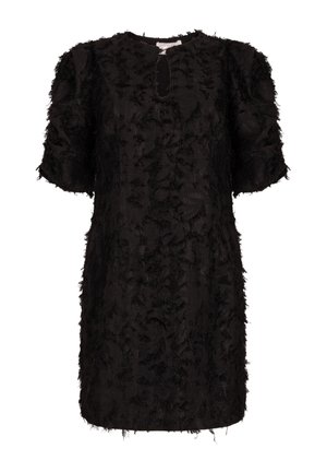 Zwarte jurk met korte, opgezette mouwen en een keyhole-halslijn. Heeft een gestructureerd, pluizig oppervlak met bloemmotieven overal.