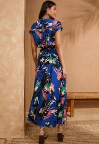 Love & Roses REGULAR FIT - CONTRAST PRINTED  - Dolga obleka - blue orange