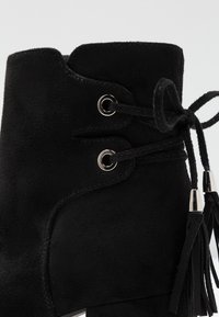 Anna Field Klassiset nilkkurit - black