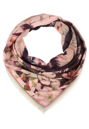 Miękki różowy apaszka w kwiaty z ciemnofioletowymi akcentami, ułożona w luźną pętlę, z zielonymi i czerwonymi detalami na krawędziach.