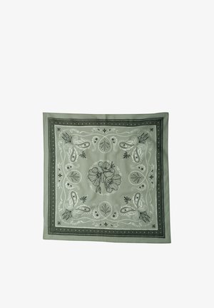 Quadratischer olivgrüner Schal mit Blumen- und Paisley-Mustern in Weiß und Schwarz, mit zentralen Blumenmotiven und dekorativen Rändern.
