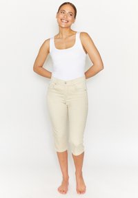 Angels ANACAPRI  MIT KONTRASTNÃ¤HTEN - Shorts di jeans - beige