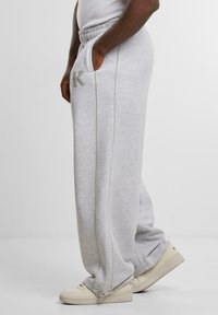 Karl Kani Tracksuit bottoms - grey