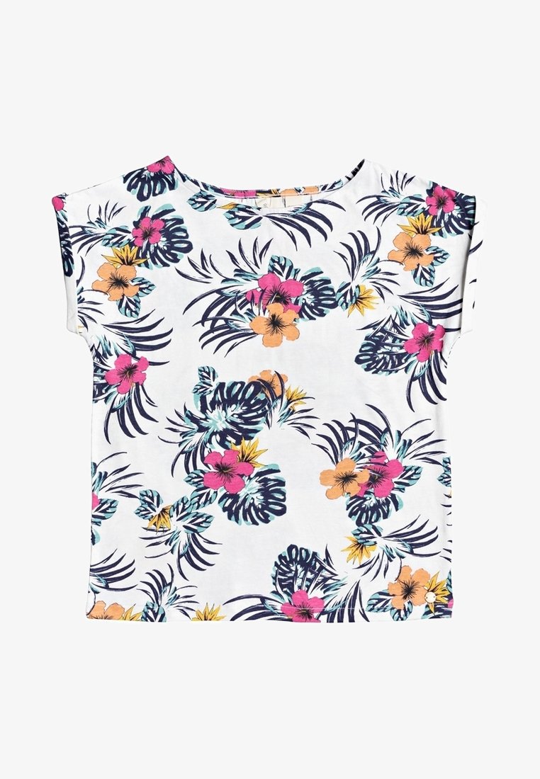 Chemise blanche à manches courtes avec col rond, ornée d'un motif de fleurs tropicales roses, orange et jaunes ainsi que de feuilles de palmier vert foncé.